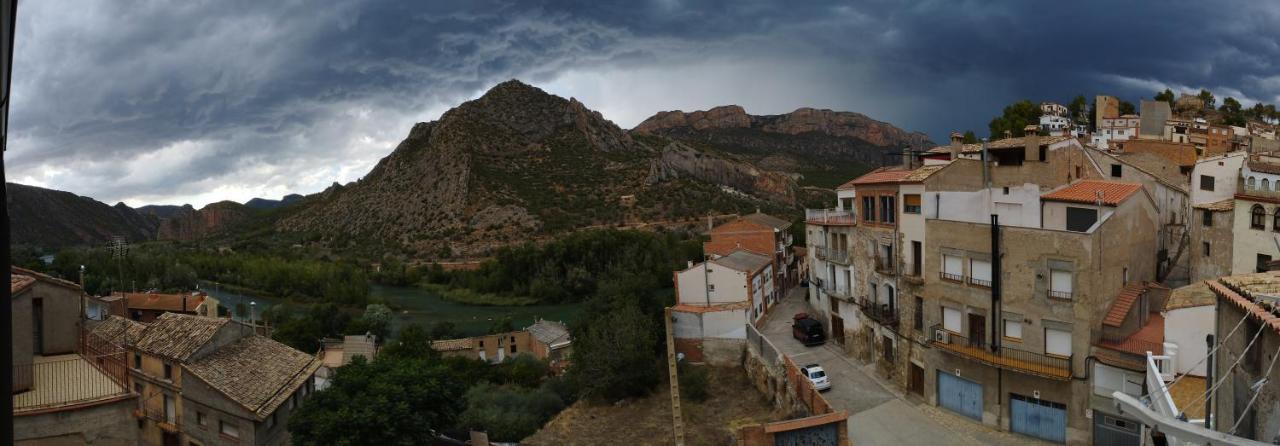 Alquiler En Importante Zona De Escalada !! Appartement Camarasa Buitenkant foto