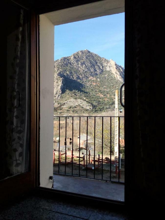 Alquiler En Importante Zona De Escalada !! Appartement Camarasa Buitenkant foto